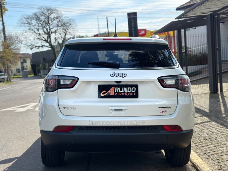 COMPASS 1.3 LONGITUDE T270 16V TURBO 4X2 FLEX 4P AUTOMÁTICO - 2024 - PAROBé