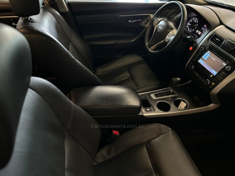 ALTIMA 2.5 SL 16V GASOLINA 4P AUTOMÁTICO - 2014 - SAPIRANGA
