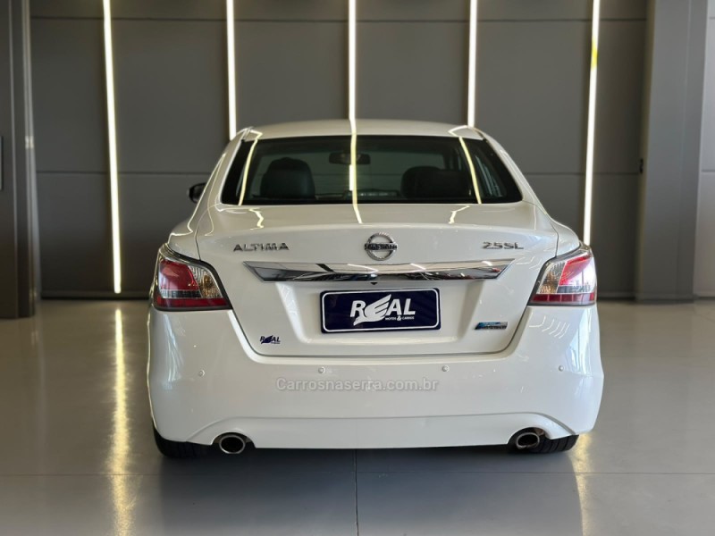 ALTIMA 2.5 SL 16V GASOLINA 4P AUTOMÁTICO - 2014 - SAPIRANGA
