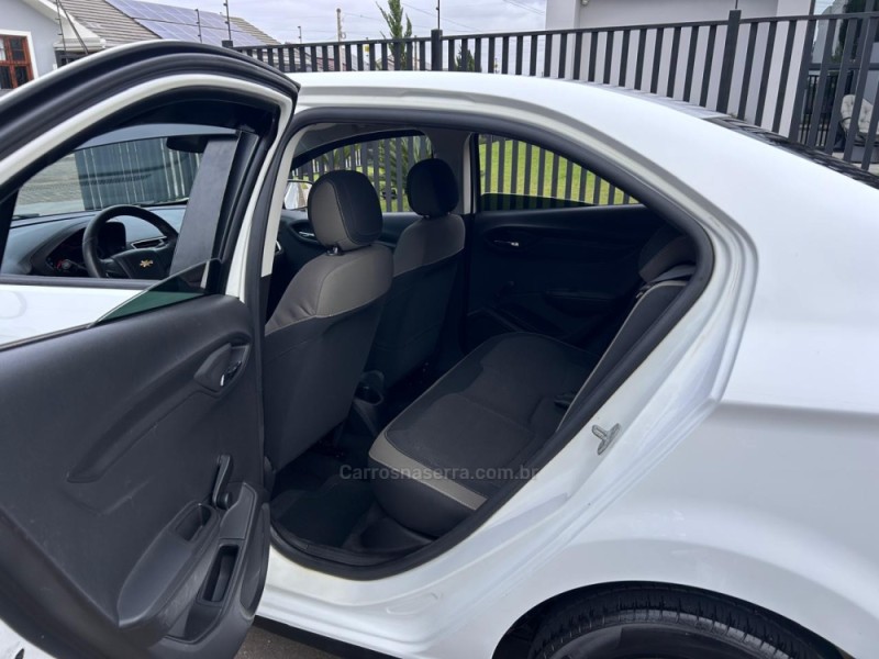 PRISMA 1.4 MPFI LT 8V FLEX 4P MANUAL - 2014 - VENâNCIO AIRES