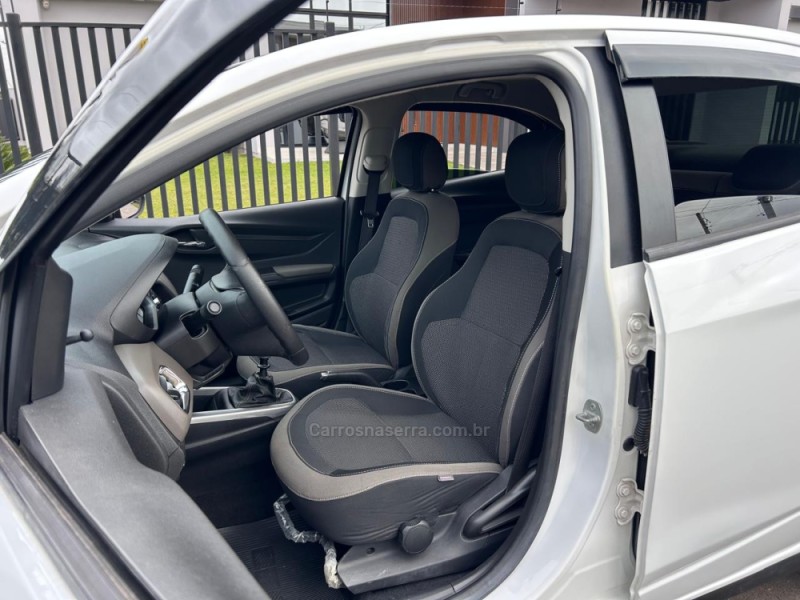 PRISMA 1.4 MPFI LT 8V FLEX 4P MANUAL - 2014 - VENâNCIO AIRES