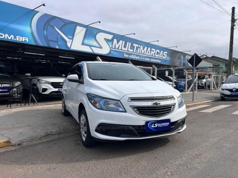 PRISMA 1.4 MPFI LT 8V FLEX 4P MANUAL - 2014 - VENâNCIO AIRES
