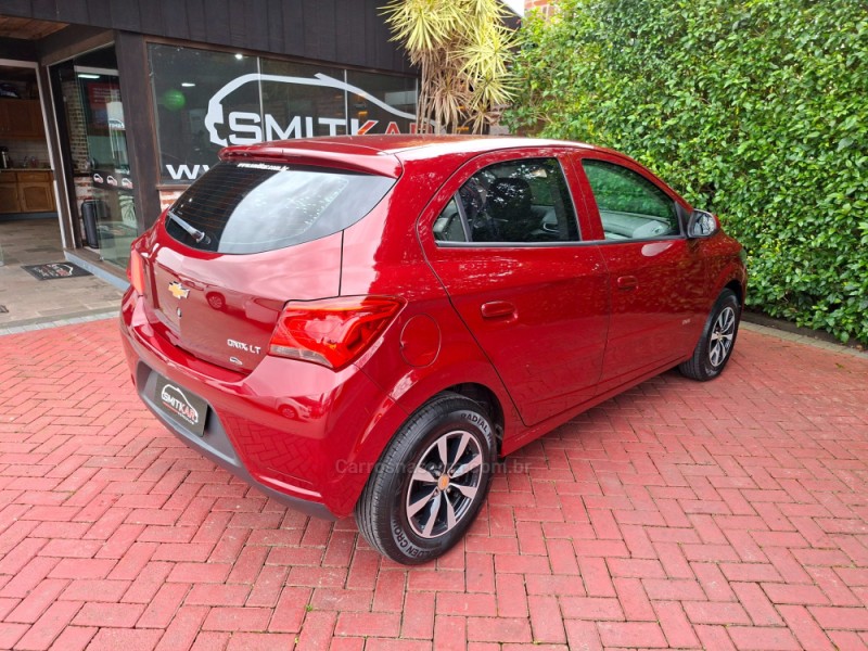 ONIX 1.0 MPFI LT 8V FLEX 4P MANUAL - 2017 - ROLANTE