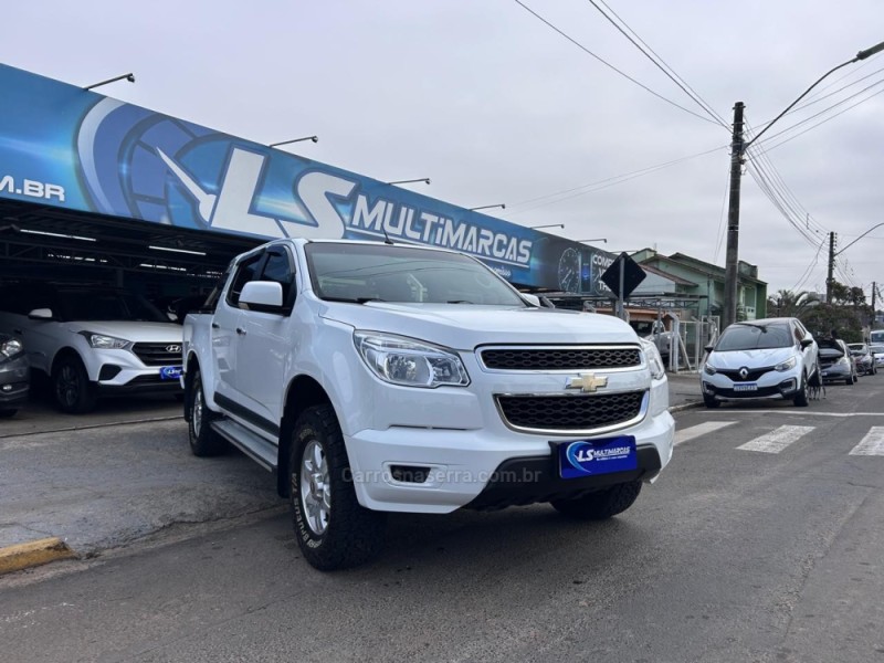S10 2.4 LT 4X2 CD 8V FLEX 4P MANUAL - 2014 - VENâNCIO AIRES
