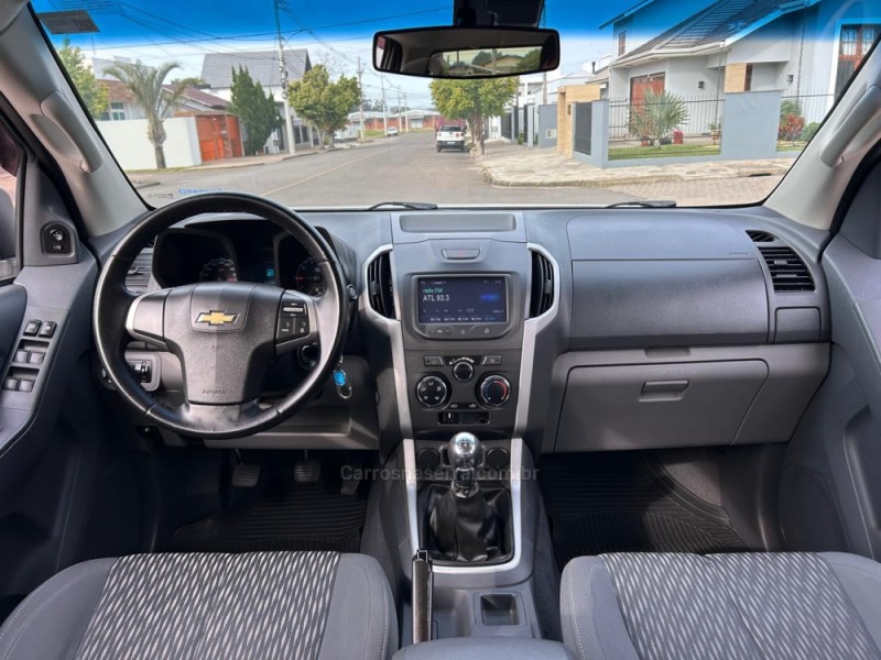 S10 2.4 LT 4X2 CD 8V FLEX 4P MANUAL - 2014 - VENâNCIO AIRES
