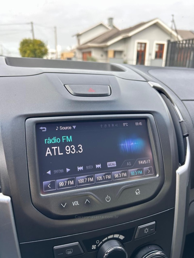 S10 2.4 LT 4X2 CD 8V FLEX 4P MANUAL - 2014 - VENâNCIO AIRES