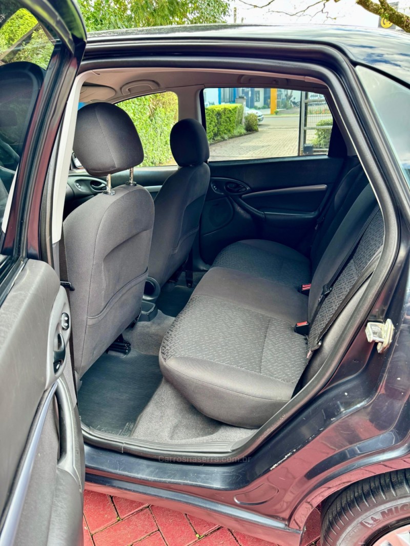 FOCUS 1.6 GLX 8V FLEX 4P MANUAL - 2008 - ROLANTE