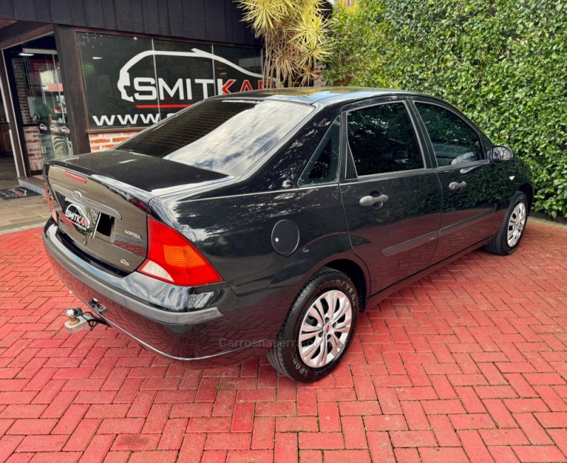 FOCUS 1.6 GLX 8V FLEX 4P MANUAL - 2008 - ROLANTE