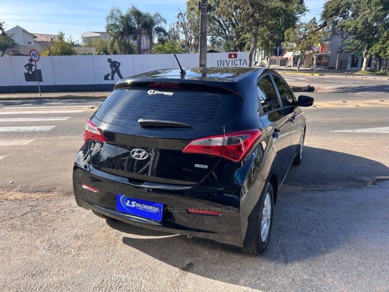 HB20 1.0 COMFORT 12V FLEX 4P MANUAL - 2015 - VENâNCIO AIRES