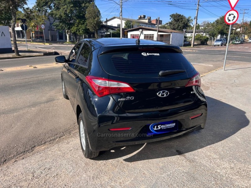 HB20 1.0 COMFORT 12V FLEX 4P MANUAL - 2015 - VENâNCIO AIRES