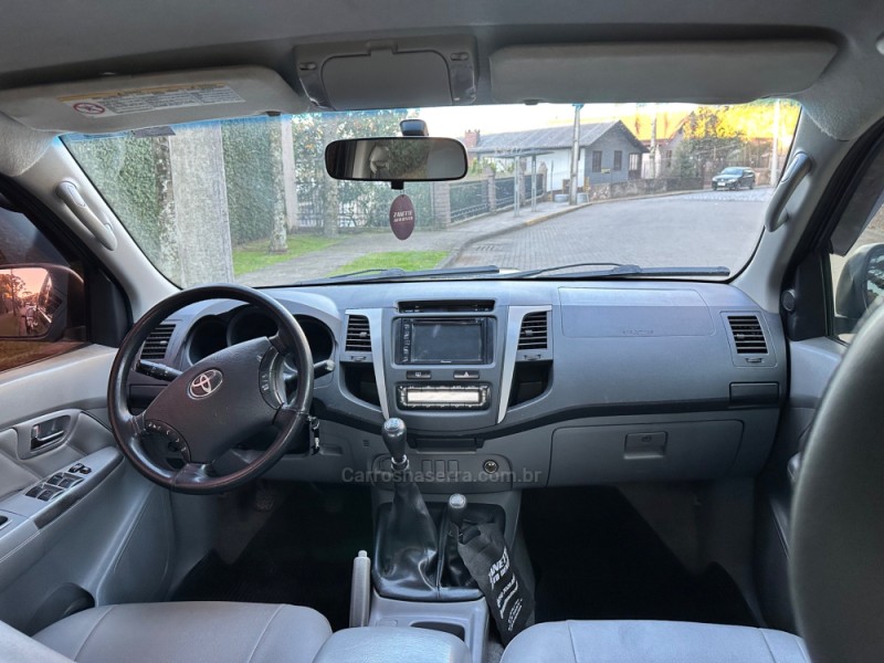 HILUX 3.0 SRV 4X4 CD 16V TURBO DIESEL 4P MANUAL - 2010 - CAXIAS DO SUL
