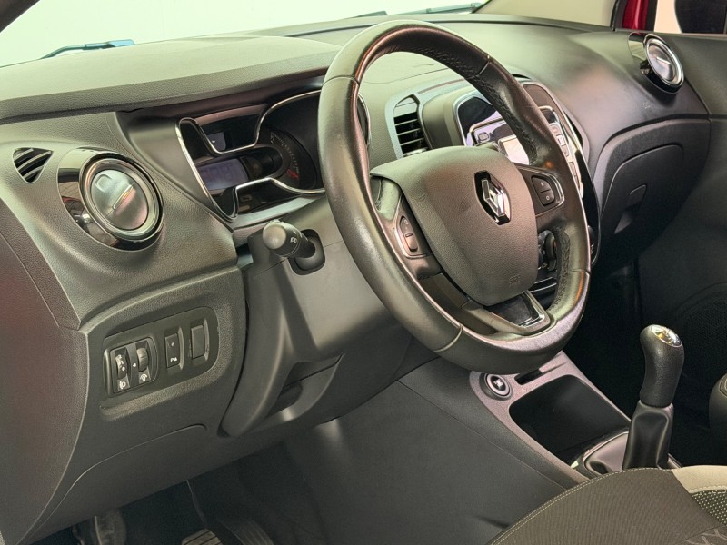 CAPTUR 1.6 16V SCE FLEX ZEN MANUAL - 2018 - CAXIAS DO SUL