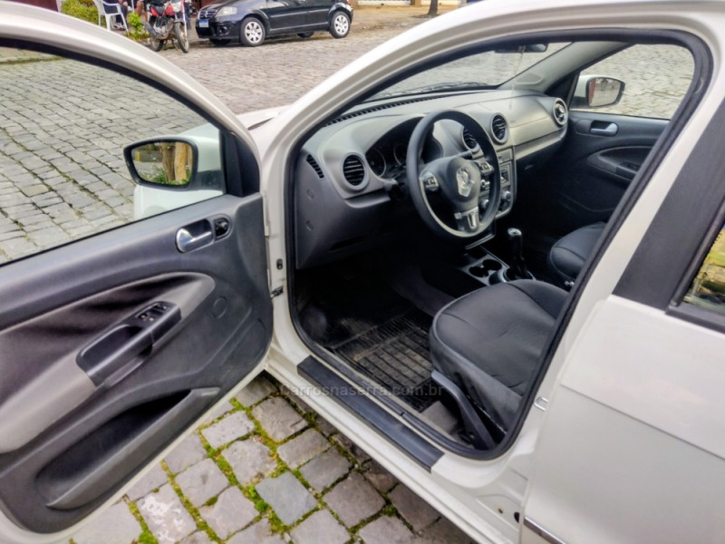VOYAGE 1.6 MI COMFORTLINE 8V FLEX 4P MANUAL - 2013 - CAXIAS DO SUL