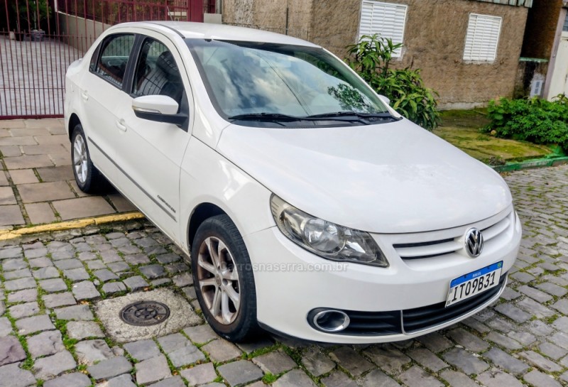 VOYAGE 1.6 MI COMFORTLINE 8V FLEX 4P MANUAL - 2013 - CAXIAS DO SUL