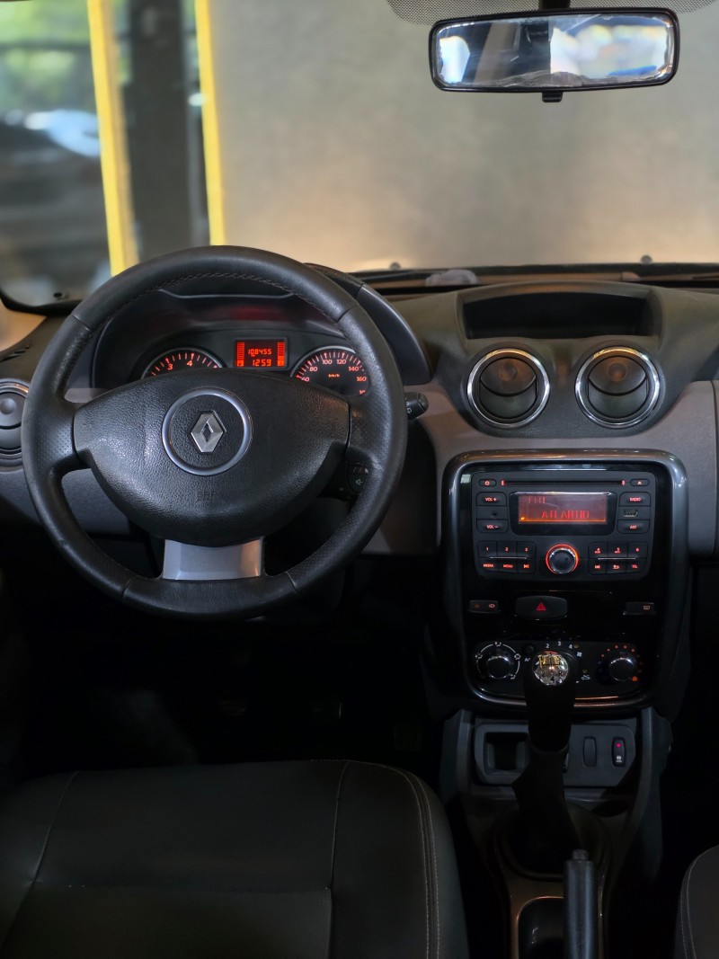 DUSTER 1.6 DYNAMIQUE 4X2 16V FLEX 4P MANUAL - 2013 - CAXIAS DO SUL