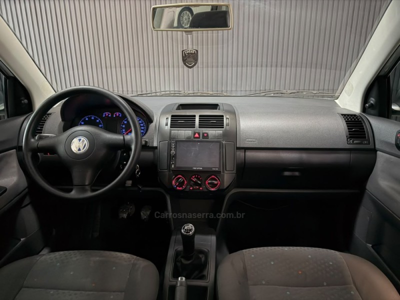 POLO 1.6 MI 8V FLEX 4P MANUAL - 2003 - ESTâNCIA VELHA