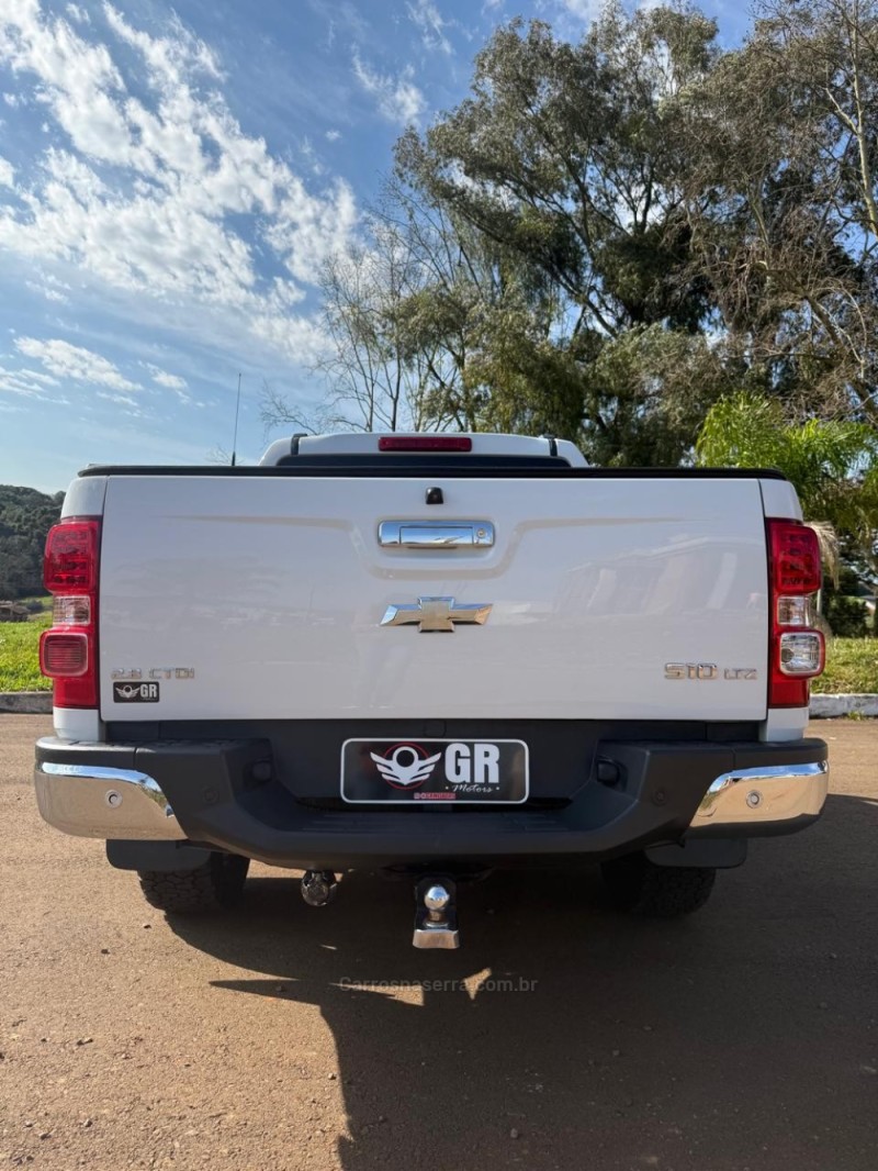 S10 2.8 LTZ 4X4 CD 16V TURBO DIESEL 4P AUTOMÁTICO - 2015 - IBIRAIARAS