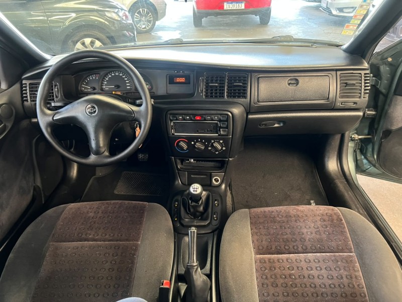 VECTRA 2.2 MPFI GLS 8V GASOLINA 4P MANUAL - 1999 - CAXIAS DO SUL