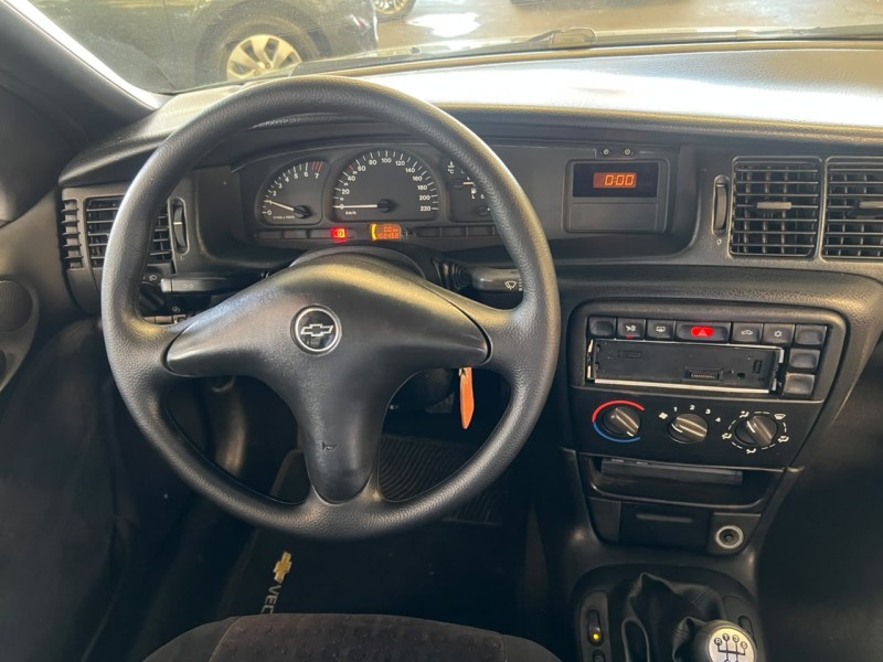 VECTRA 2.2 MPFI GLS 8V GASOLINA 4P MANUAL - 1999 - CAXIAS DO SUL
