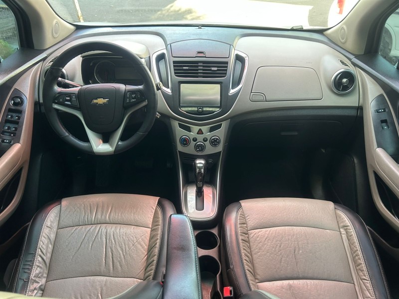 TRACKER 1.8 MPFI LT 4X2 16V FLEX 4P AUTOMÁTICO - 2014 - TRêS COROAS