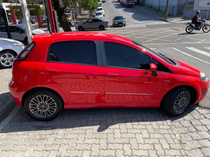 PUNTO 1.8 SPORTING 16V FLEX 4P AUTOMATIZADO - 2013 - CAXIAS DO SUL
