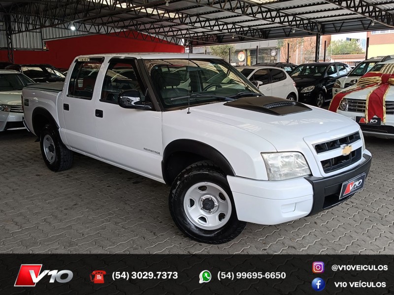 S10 2.4 MPFI ADVANTAGE 4X2 CD 8V FLEX 4P MANUAL - 2011 - CAXIAS DO SUL