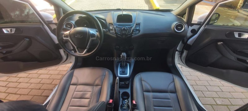 FIESTA 1.6 TITANIUM HATCH 16V FLEX 4P AUTOMÁTICO - 2016 - NOVA BASSANO