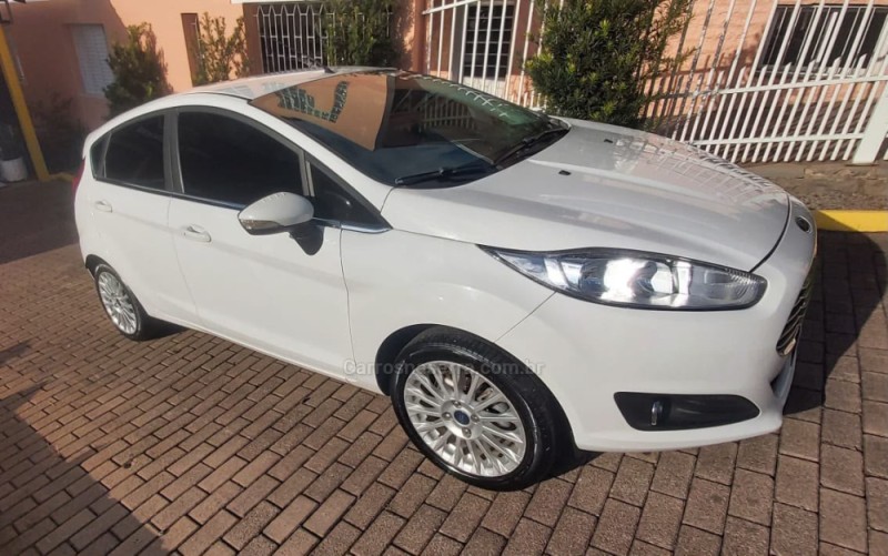 FIESTA 1.6 TITANIUM HATCH 16V FLEX 4P AUTOMÁTICO - 2016 - NOVA BASSANO