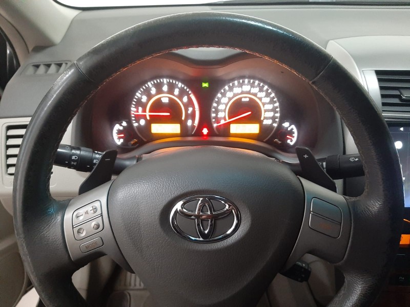 COROLLA 2.0 ALTIS 16V FLEX 4P AUTOMÁTICO - 2011 - CAXIAS DO SUL