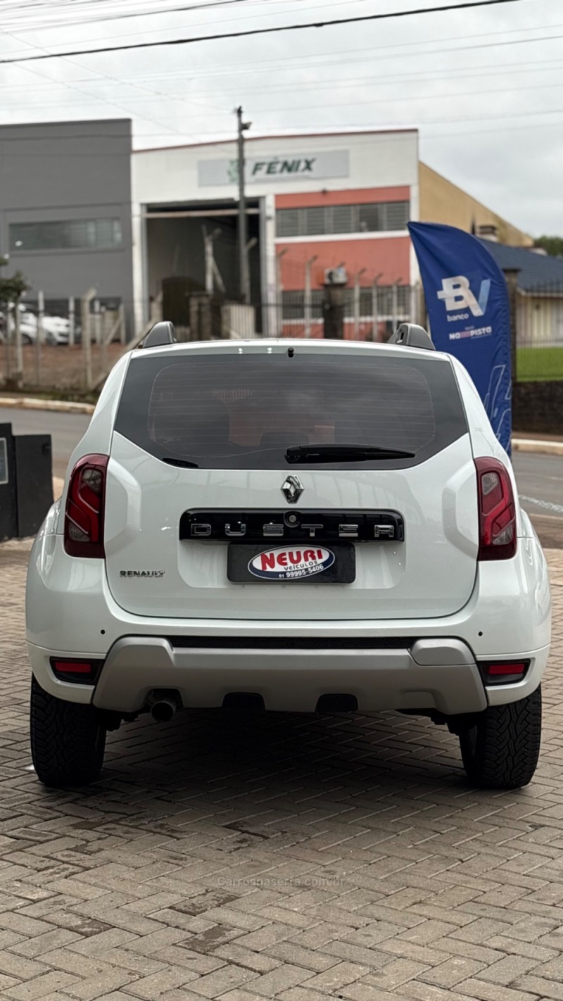 DUSTER 1.6 DYNAMIQUE 4X2 16V FLEX 4P MANUAL - 2016 - LAJEADO