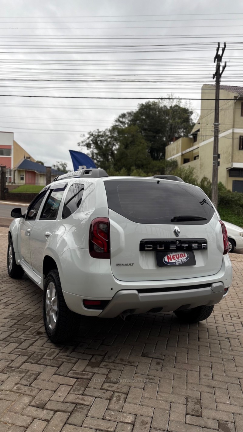 DUSTER 1.6 DYNAMIQUE 4X2 16V FLEX 4P MANUAL - 2016 - LAJEADO