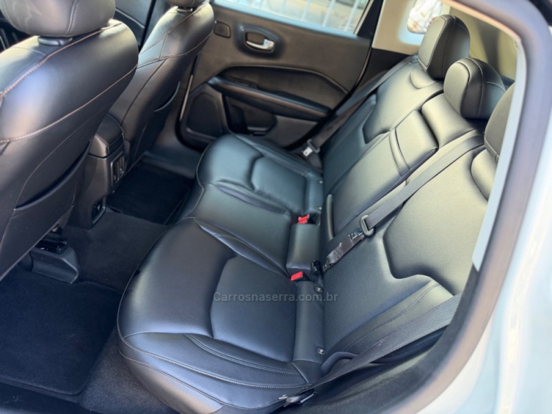 COMPASS 2.0 16V FLEX LIMITED AUTOMÁTICO - 2018 - NOVA PRATA