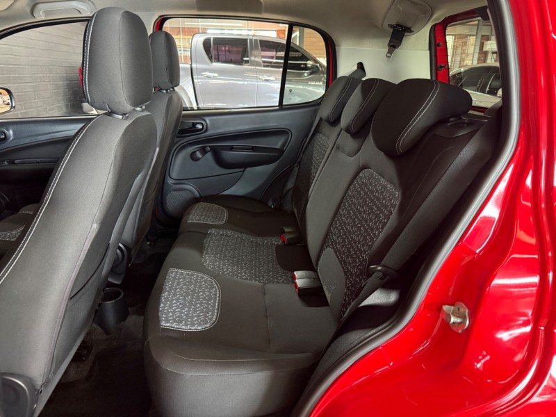 UNO 1.0 EVO ATTRACTIVE 8V FLEX 4P MANUAL - 2021 - FARROUPILHA