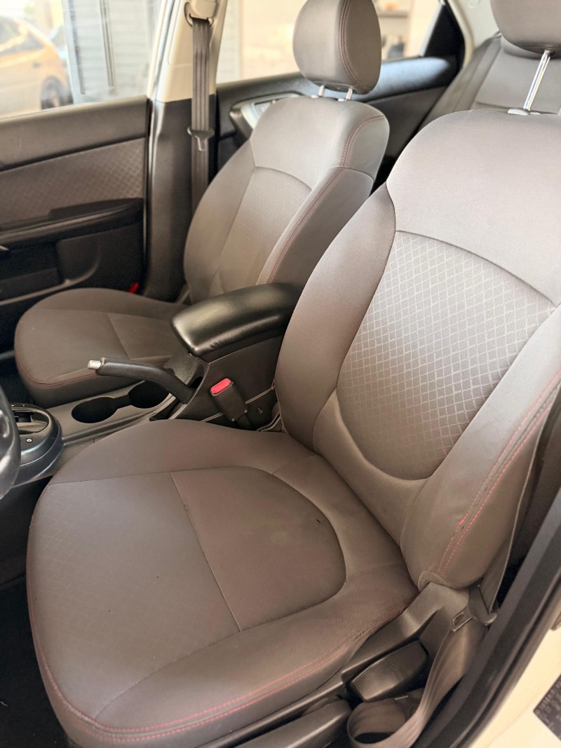 CERATO 1.6 SX2 16V GASOLINA 4P AUTOMÁTICO - 2011 - CAXIAS DO SUL