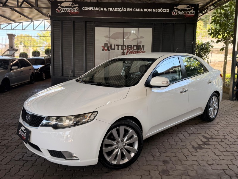 cerato 1.6 sx2 16v gasolina 4p automatico 2011 caxias do sul