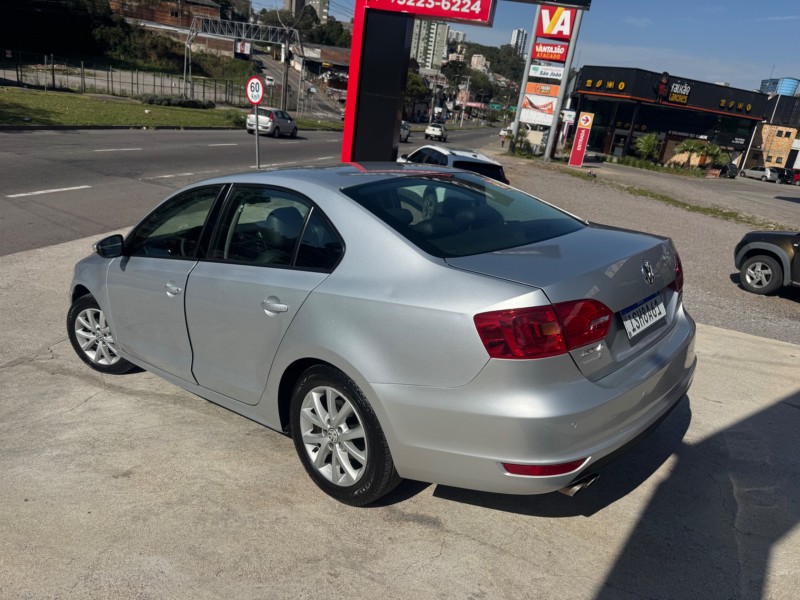 JETTA 2.0 COMFORTLINE FLEX 4P TIPTRONIC - 2012 - CAXIAS DO SUL