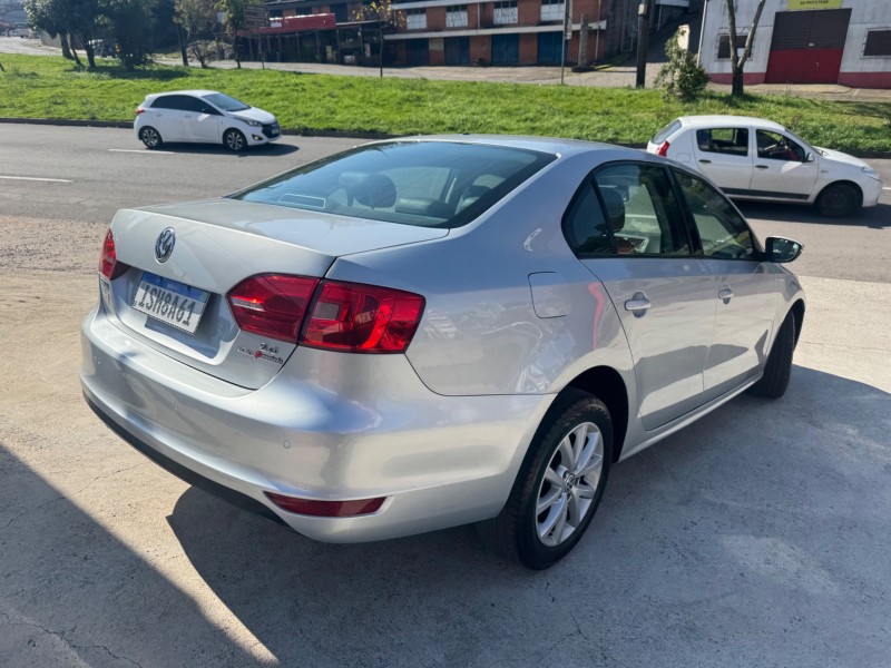 JETTA 2.0 COMFORTLINE FLEX 4P TIPTRONIC - 2012 - CAXIAS DO SUL