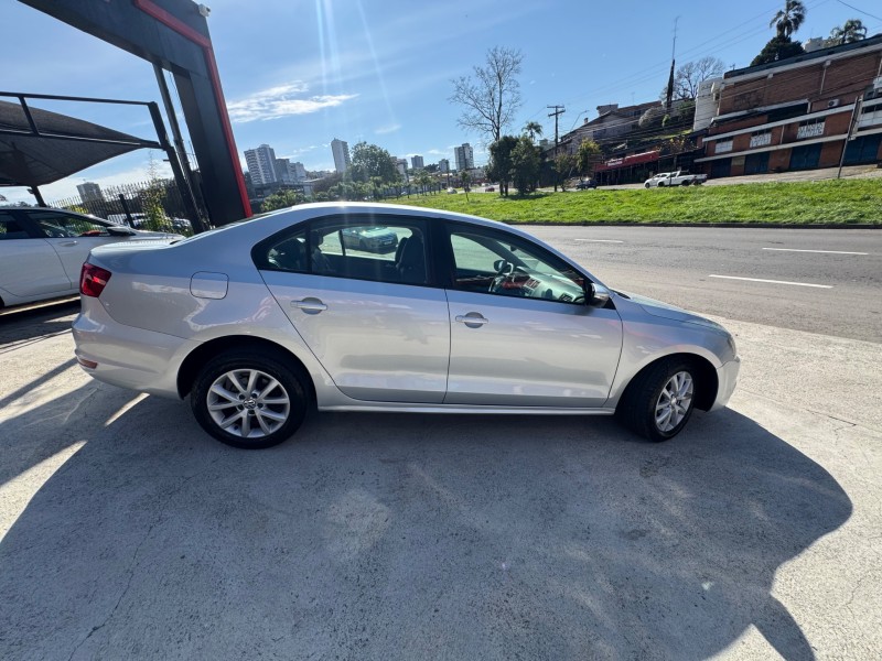 JETTA 2.0 COMFORTLINE FLEX 4P TIPTRONIC - 2012 - CAXIAS DO SUL