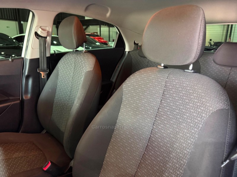 HB20 1.0 COMFORT 12V FLEX 4P MANUAL - 2017 - NOVO HAMBURGO
