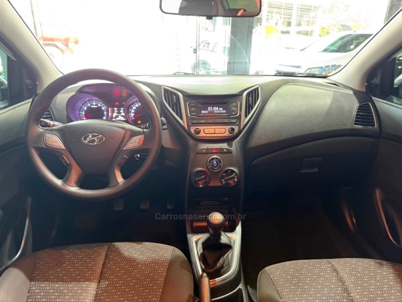 HB20 1.0 COMFORT 12V FLEX 4P MANUAL - 2017 - NOVO HAMBURGO
