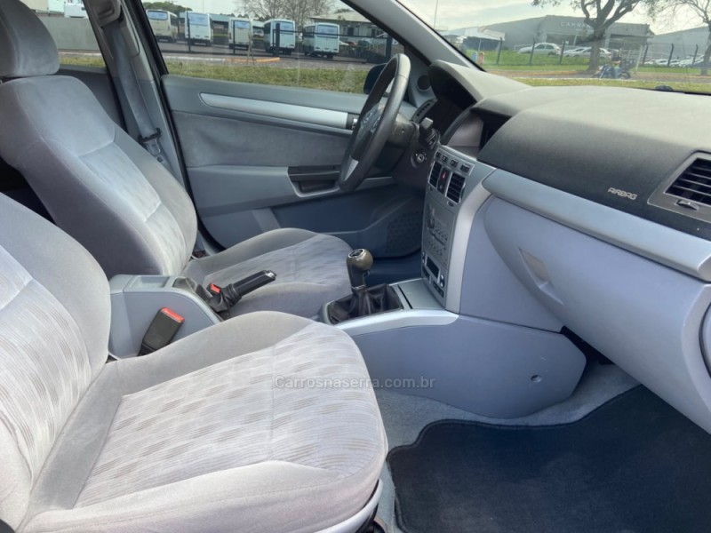 VECTRA 2.0 MPFI ELEGANCE 8V FLEX 4P MANUAL - 2009 - DOIS IRMãOS