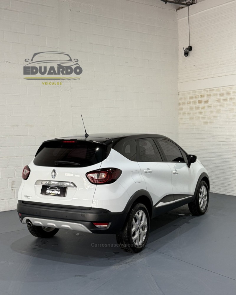 CAPTUR 1.6 16V SCE FLEX ZEN MANUAL - 2018 - ARROIO DO MEIO