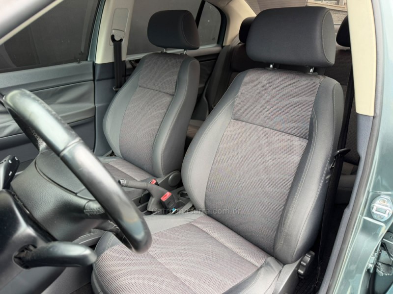 POLO SEDAN 1.6 MI COMFORTLINE 8V FLEX 4P MANUAL - 2011 - ESTâNCIA VELHA