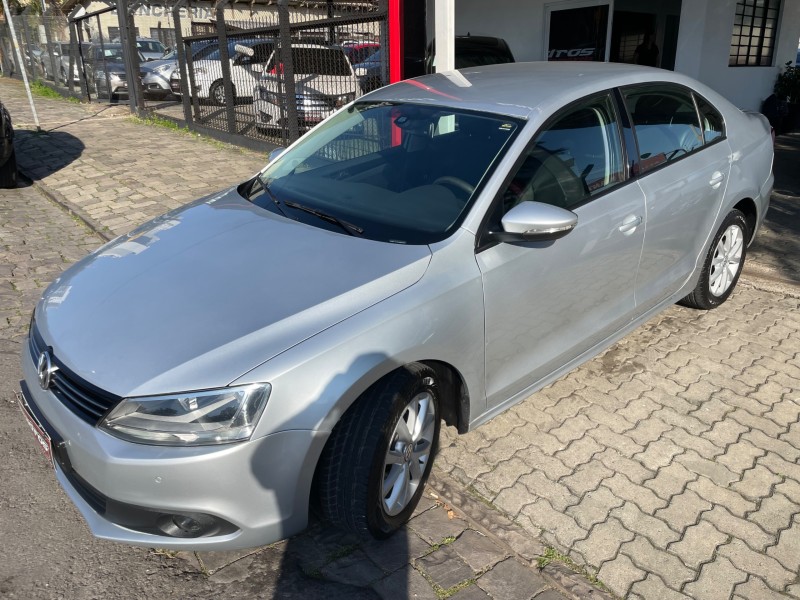 JETTA 2.0 COMFORTLINE FLEX 4P TIPTRONIC - 2012 - CAXIAS DO SUL