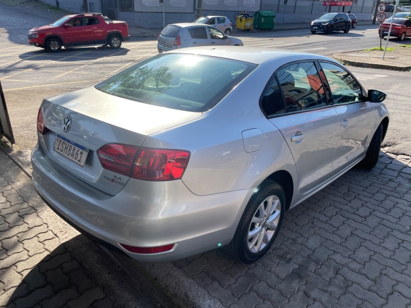 JETTA 2.0 COMFORTLINE FLEX 4P TIPTRONIC - 2012 - CAXIAS DO SUL