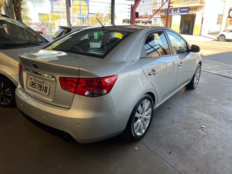 CERATO 1.6 EX SEDAN 16V GASOLINA 4P MANUAL - 2011 - CAXIAS DO SUL