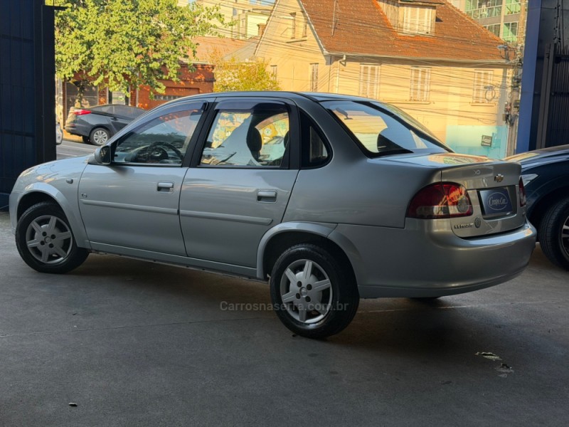 CLASSIC 1.0 MPFI LS 8V FLEX 4P MANUAL - 2011 - CAXIAS DO SUL