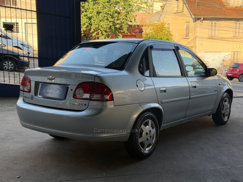 CLASSIC 1.0 MPFI LS 8V FLEX 4P MANUAL - 2011 - CAXIAS DO SUL