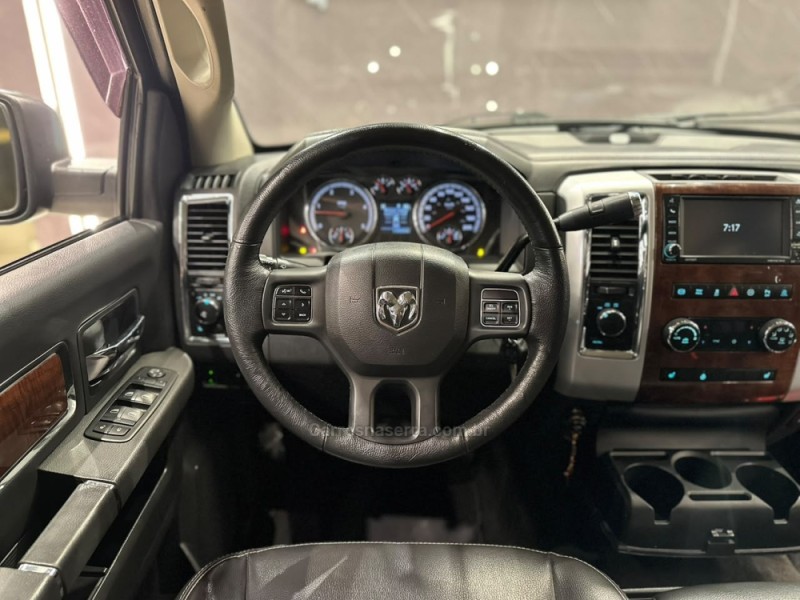 RAM 6.7 2500 LARAMIE 4X4 CD I6 TURBO DIESEL 4P AUTOMÁTICO - 2012 - CAXIAS DO SUL