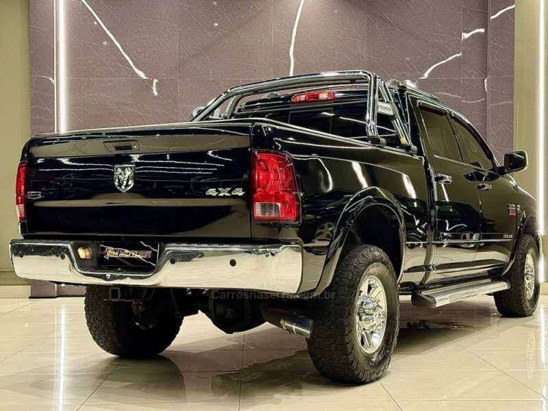 RAM 6.7 2500 LARAMIE 4X4 CD I6 TURBO DIESEL 4P AUTOMÁTICO - 2012 - CAXIAS DO SUL